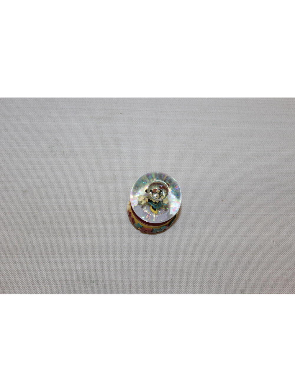 Disney Minnie Mouse Mini Snow Globe Figurine Small Glitter Globe - Picture 2 of 4